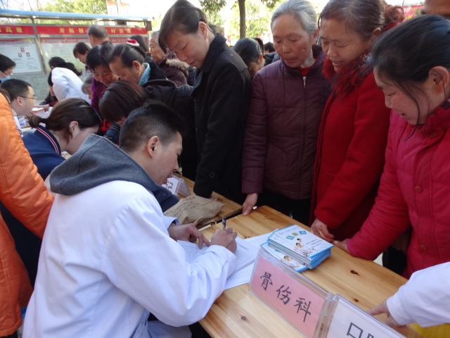 掇醫百次巡迴義診——名泉站 - 荊門市掇刀人民醫院